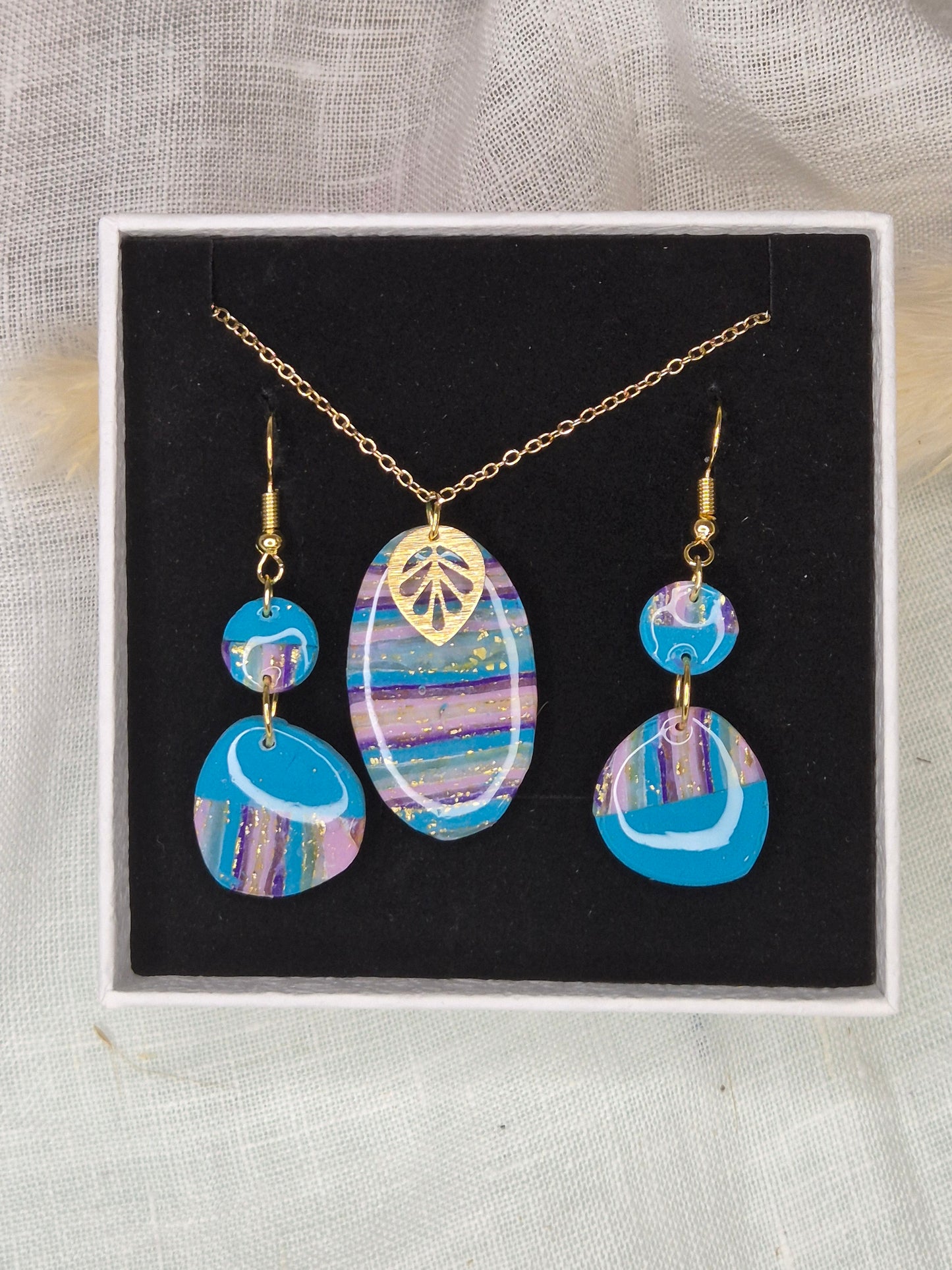 Parure boucle d'oreille 5cm +collier