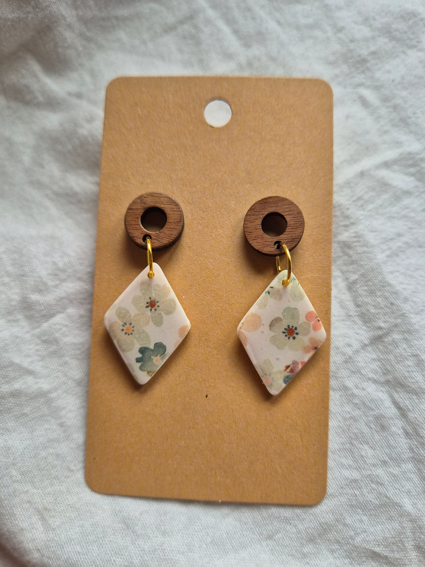 Boucle d'oreille 4cm