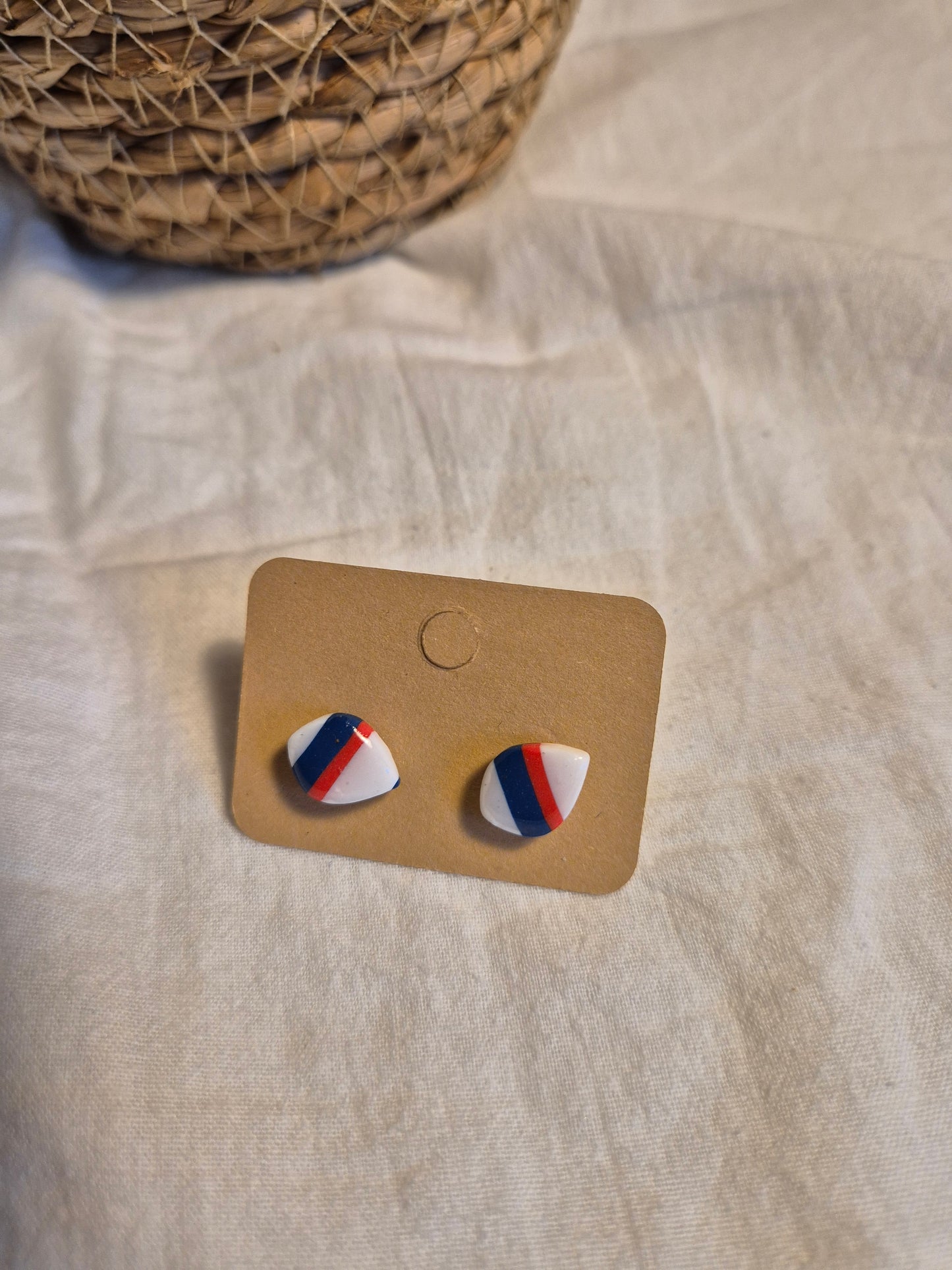 Boucle d'oreille 1cm