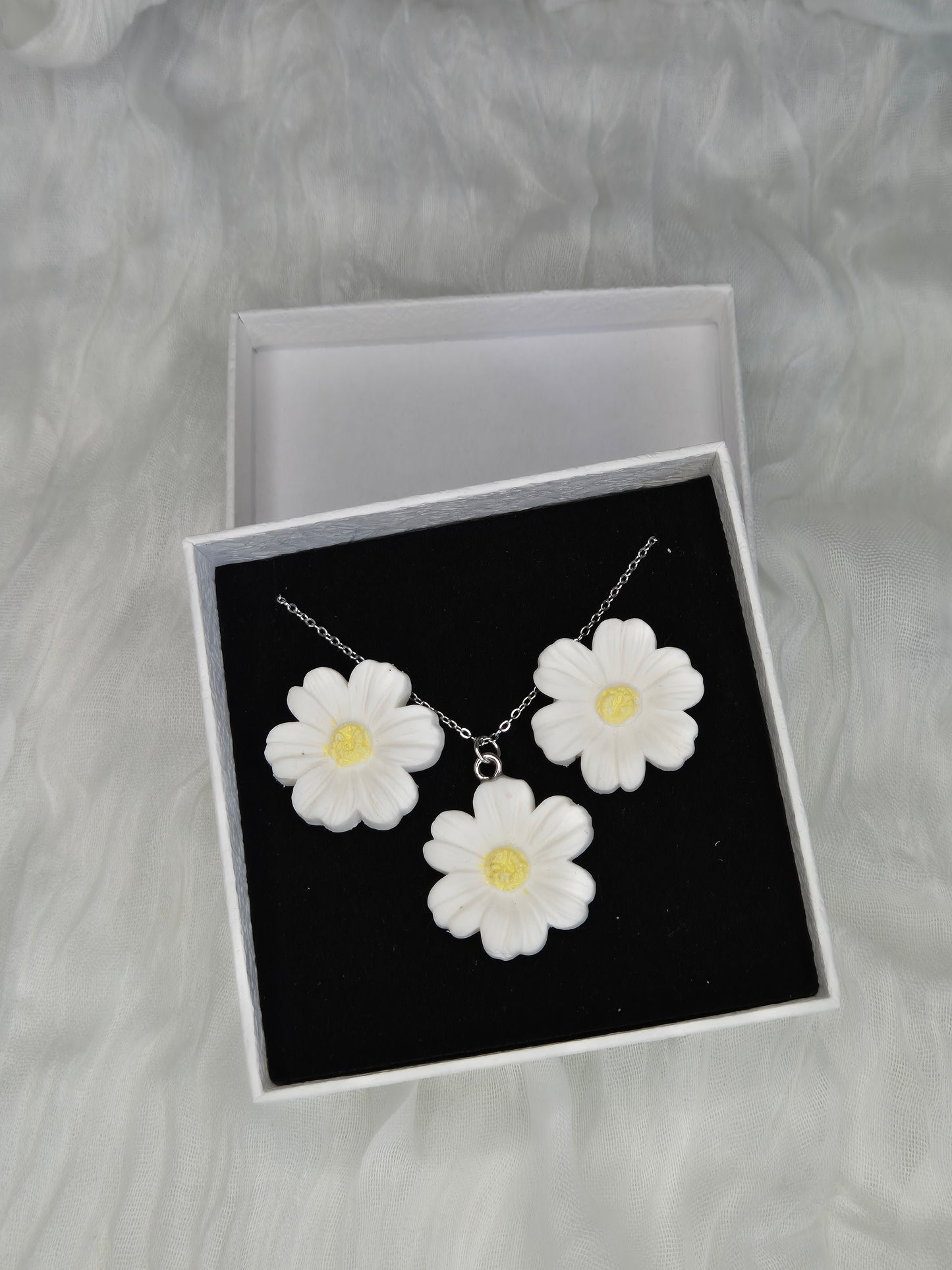 Parure boucle d'oreille 2,5cm + collier 50cm