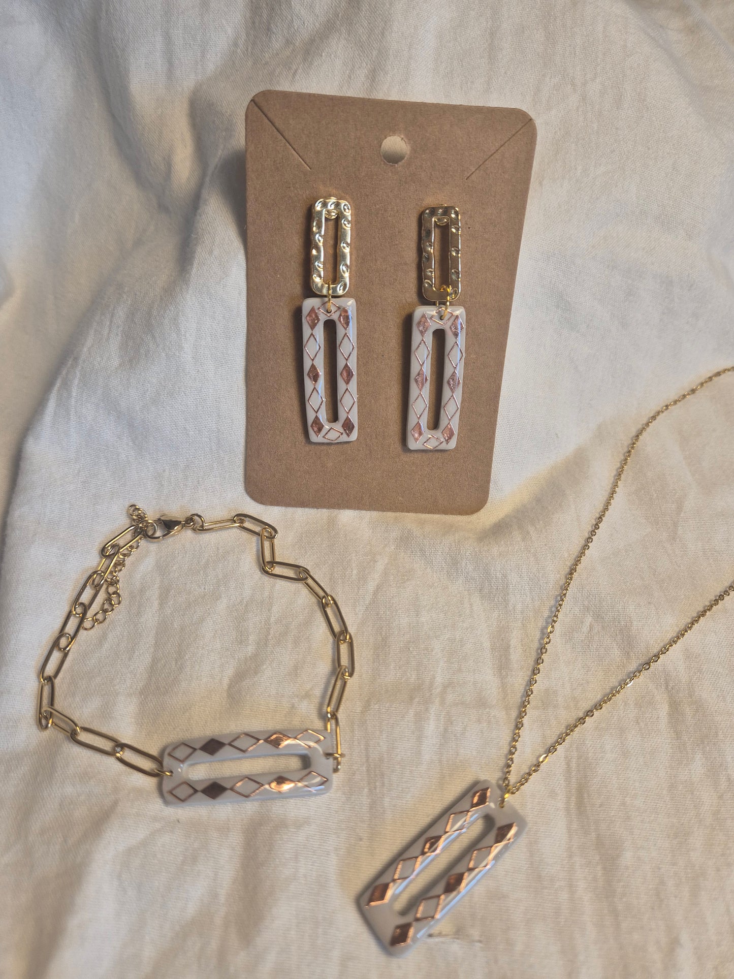 Parure boucle d'oreille 5,5,collier,bracelet