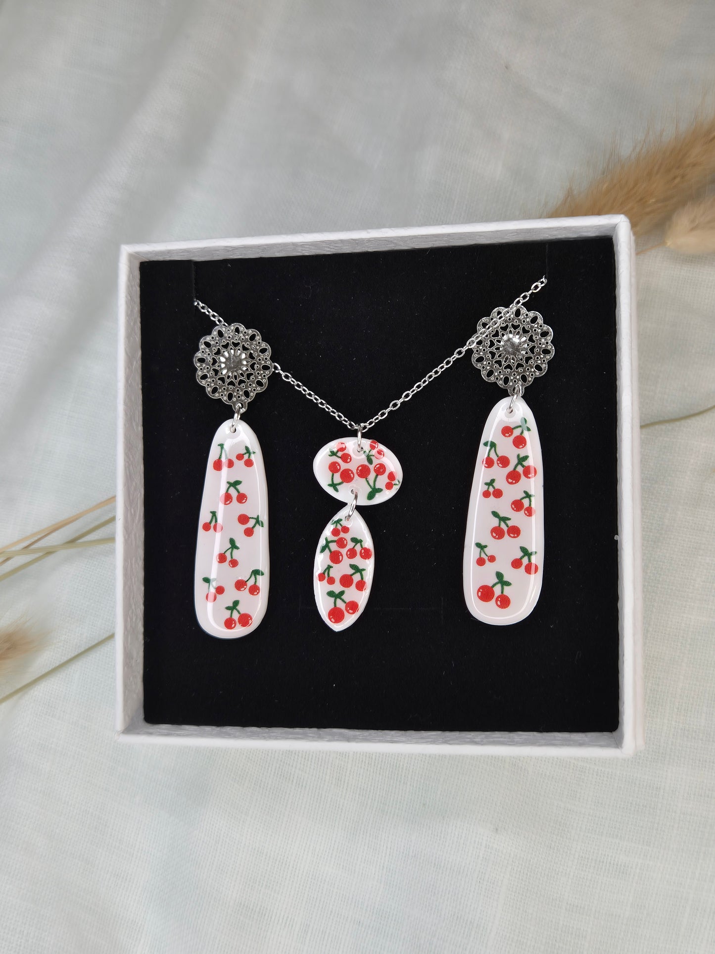 Parure boucle d'oreille 5,5cm +colier